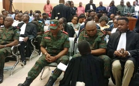 RDC: Urukiko rugiye gutangira kuburanisha Gen. Tshiwewe n'abandi basirikare bakuru